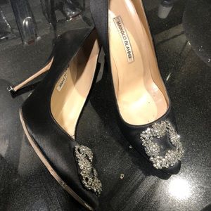 Manolo Blahnik Black Hangisi - 39.5 - Pre-owned.